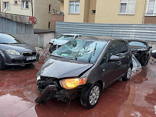 2011 Mitsubishi Colt 1.3 — Kazalı — fotoğraf 1
